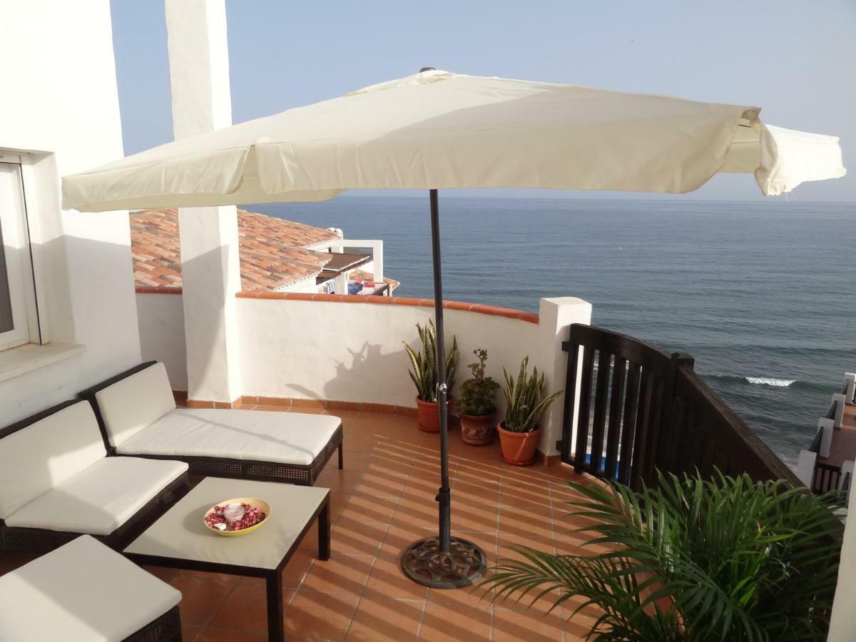 Beachfront Penthouse Apartment With Large Terrace And Breathtaking Sea Views Close To Marbella Spain Sitio de Calahonda Exterior foto